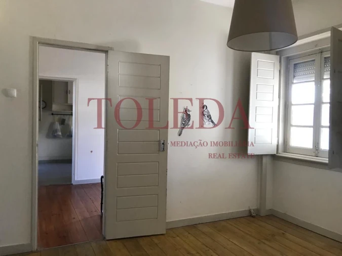 Loja para Venda em Almada, Cova da Piedade, Pragal e Cacilhas Foto 4