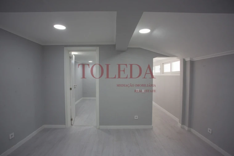 Moradia T1 para Venda em Benavente Foto 5