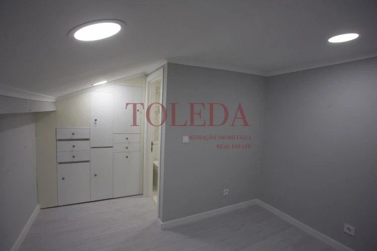 Moradia T1 para Venda em Benavente Foto 22