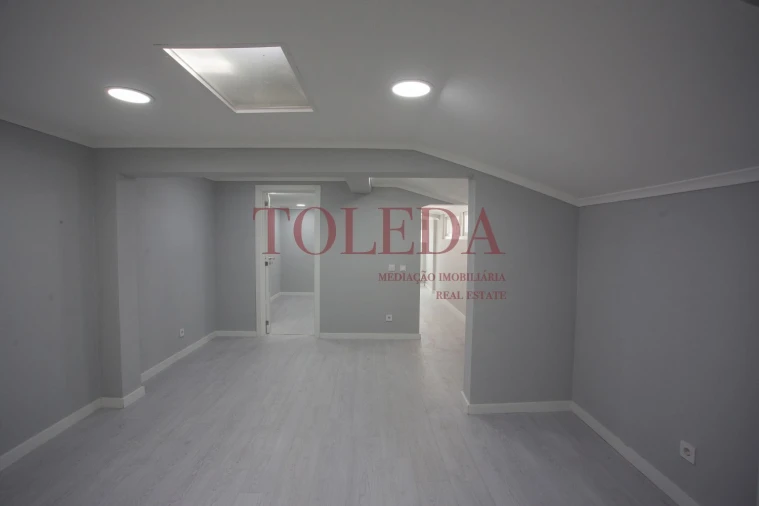 Moradia T1 para Venda em Benavente Foto 4