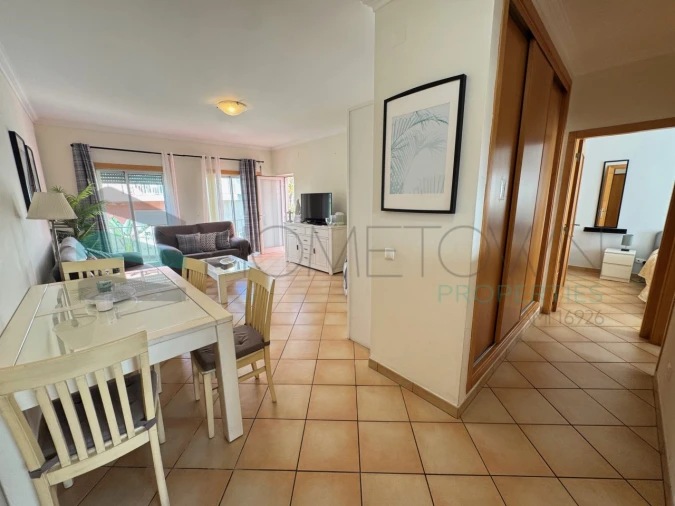 Apartamento T1 para Venda em Quarteira Foto 4