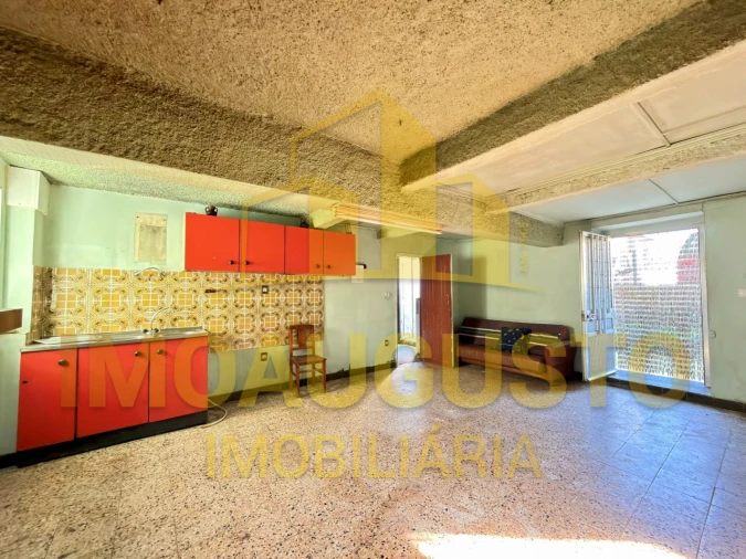 Moradia T3 para Venda em Bendada Foto 3