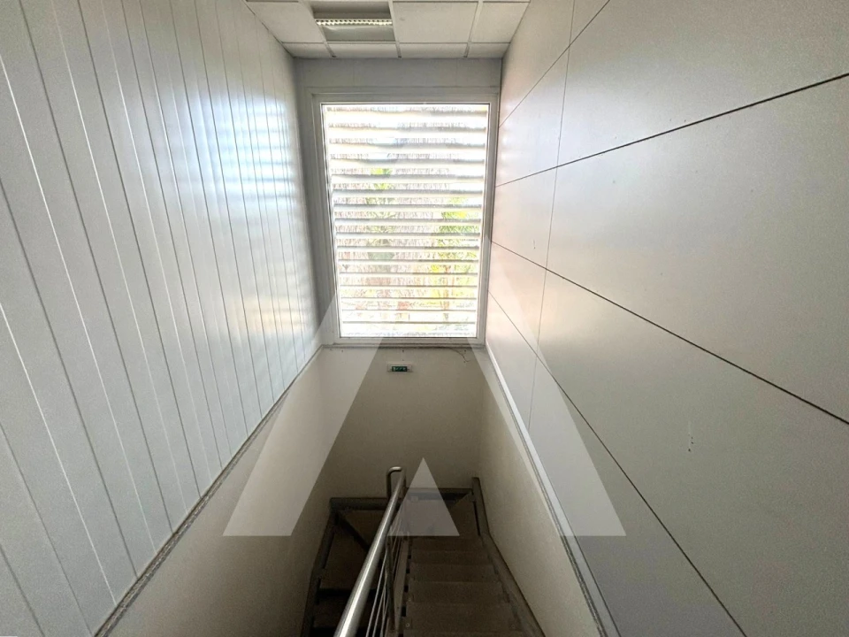 Armazém para Venda em Préstimo e Macieira de Alcoba Foto 18