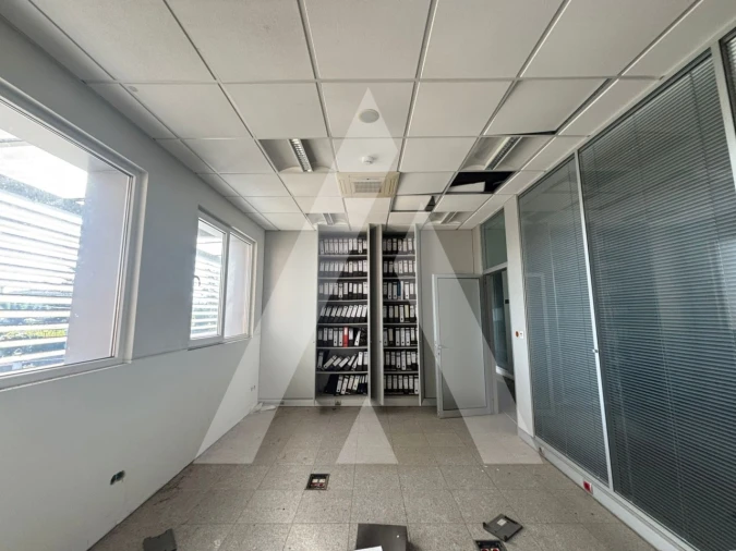 Armazém para Venda em Préstimo e Macieira de Alcoba Foto 4