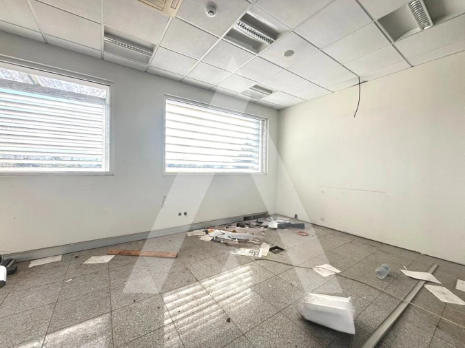 Armazém para Venda em Préstimo e Macieira de Alcoba Foto 9