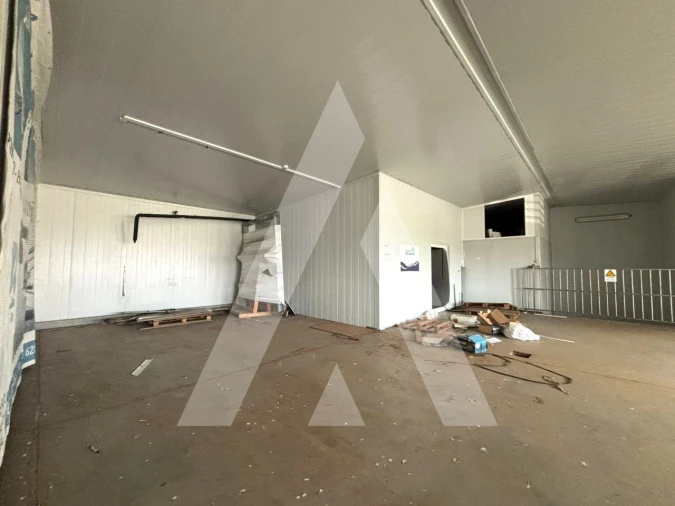 Armazém para Venda em Préstimo e Macieira de Alcoba Foto 13