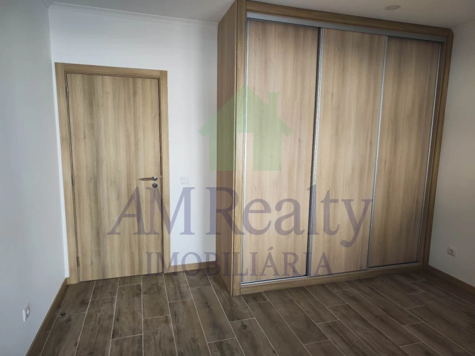 Apartamento T2 para Venda em Ferrel Foto 8