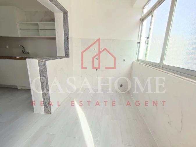 Apartamento T2 para Venda em Portimão Foto 11