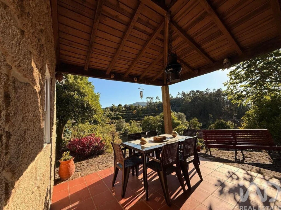 Moradia T3 para Venda em Facha Foto 8