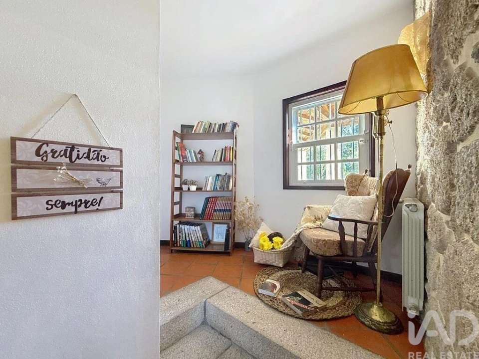 Moradia T3 para Venda em Facha Foto 2