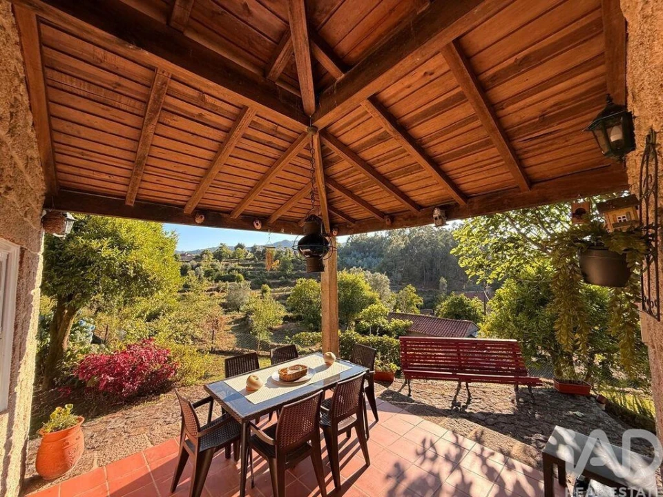 Moradia T3 para Venda em Facha Foto 4