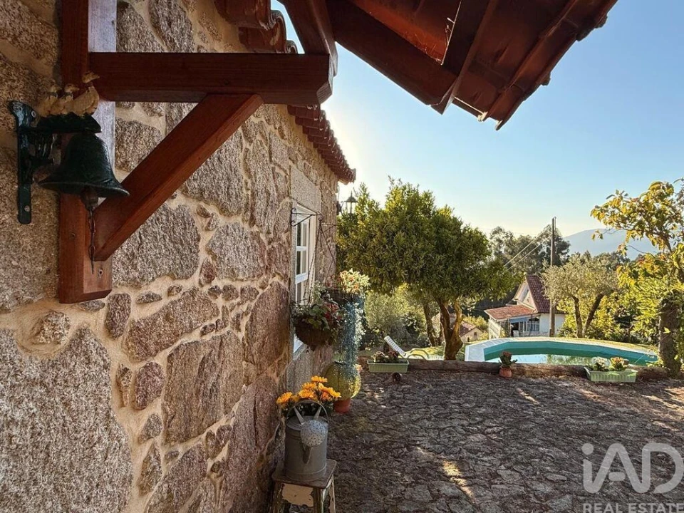 Moradia T3 para Venda em Facha Foto 14