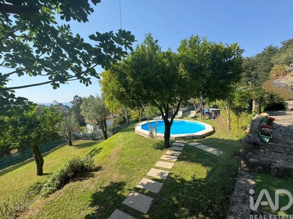 Moradia T3 para Venda em Facha Foto 11