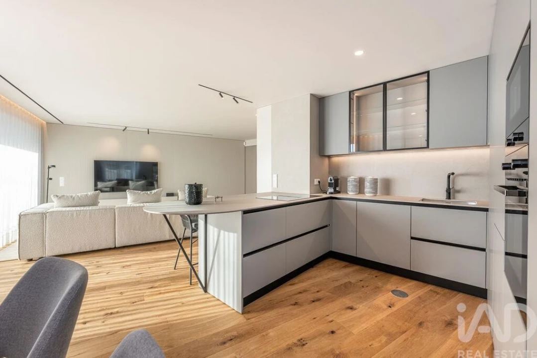 Apartamento T2 para Venda em São Felix da Marinha Foto 5