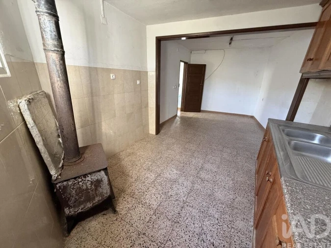 Moradia T3 para Venda em Miranda do Corvo Foto 18