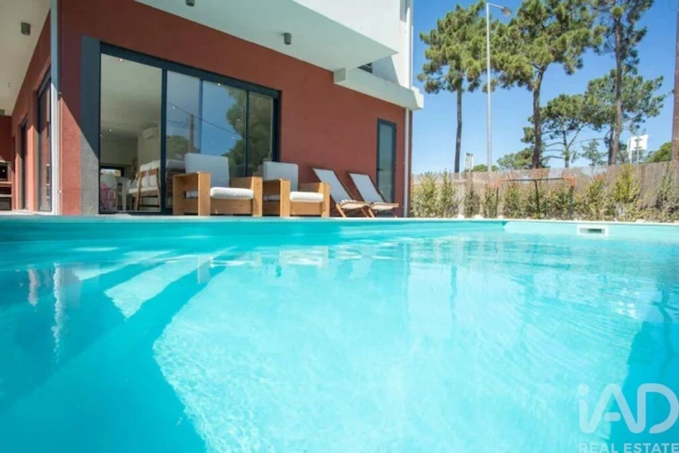 Moradia T3 para Venda em Sesimbra (Castelo) Foto 2