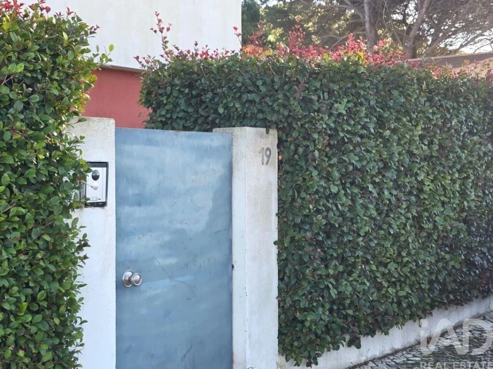 Moradia T3 para Venda em Sesimbra (Castelo) Foto 4