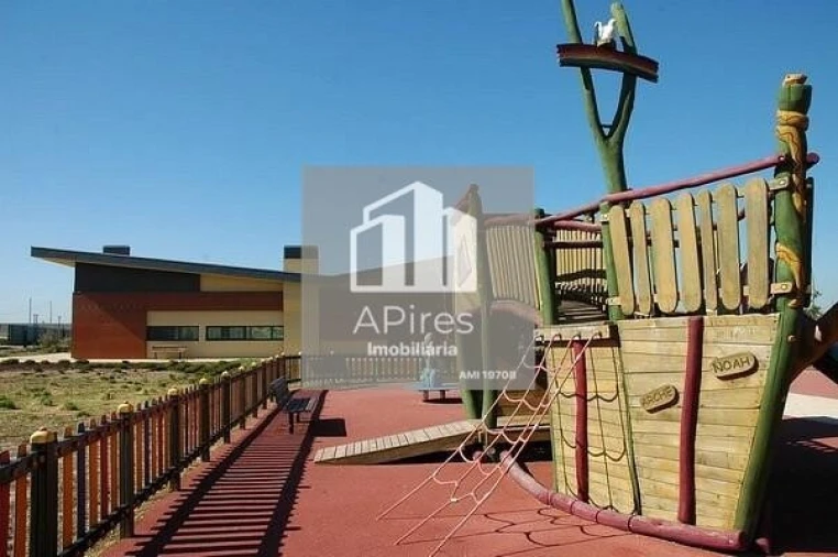 Apartamento T2 para Venda em Costa da Caparica Foto 28