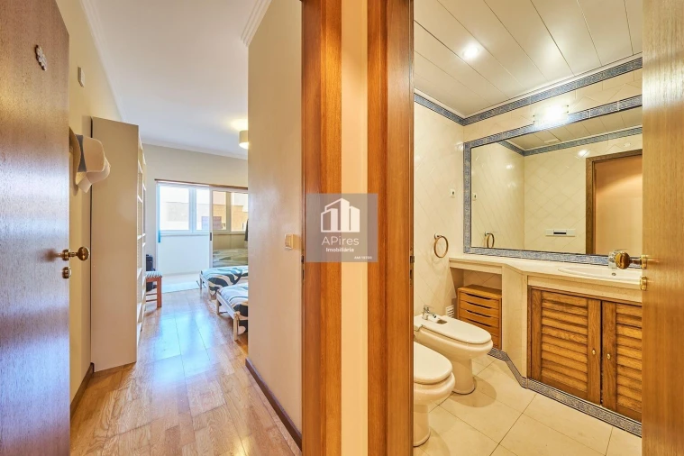Apartamento T2 para Venda em Costa da Caparica Foto 13