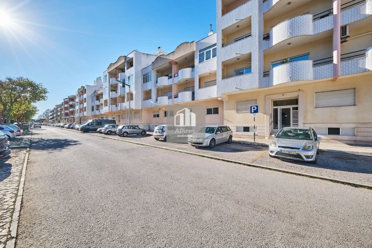 Apartamento T2 para Venda em Costa da Caparica Foto 27