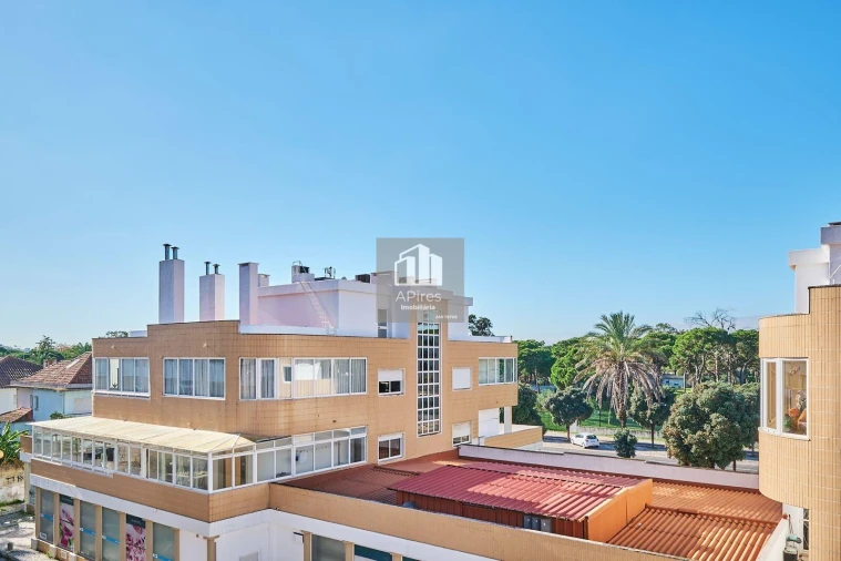 Apartamento T2 para Venda em Costa da Caparica Foto 25