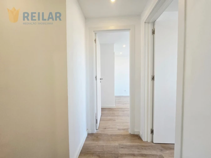 Apartamento T2 para Venda em Santa Iria de Azoia, São João da Talha e Bobadela Foto 29