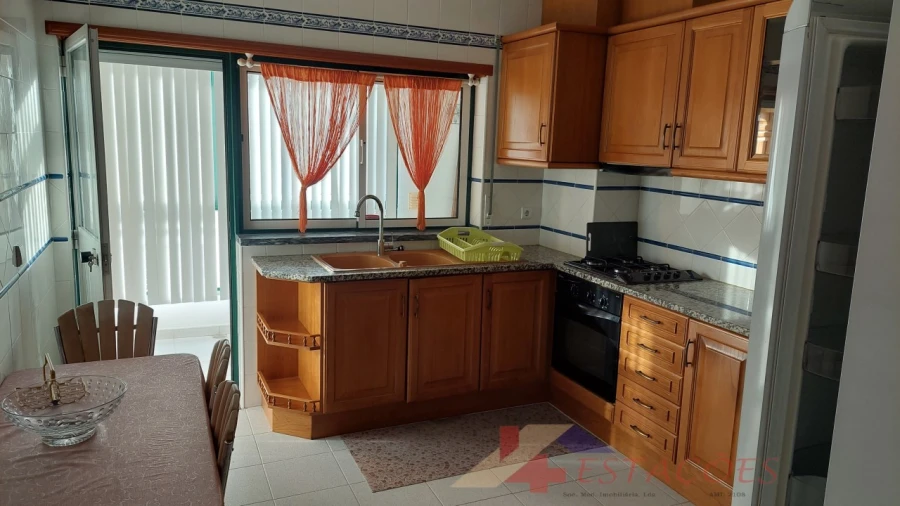 Apartamento T3 para Venda em Pombal Foto 2