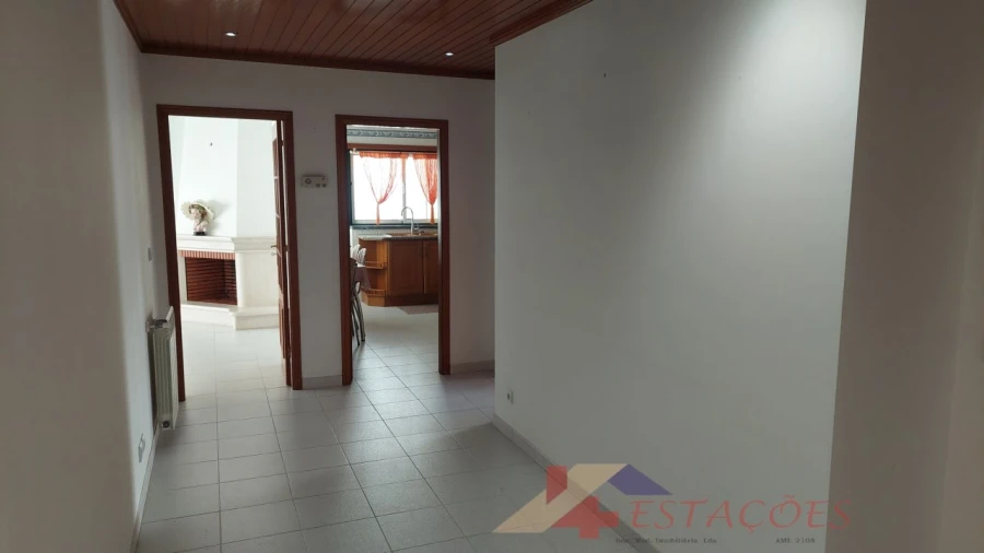 Apartamento T3 para Venda em Pombal Foto 8