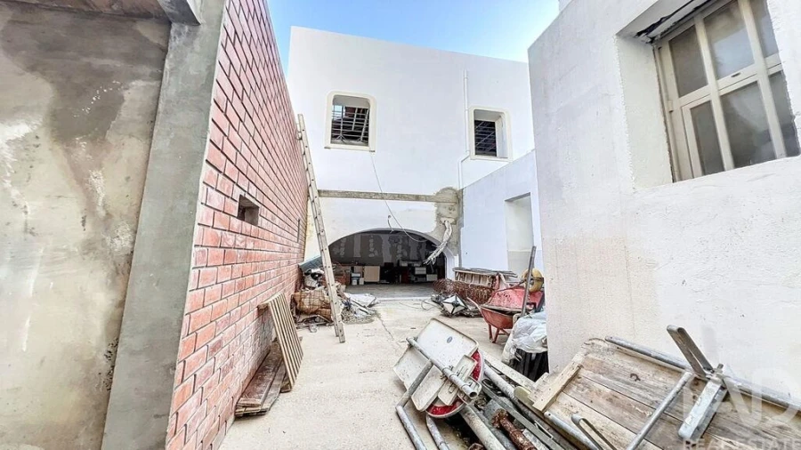 Prédio para Venda em Vila Real de Santo Antonio Foto 37