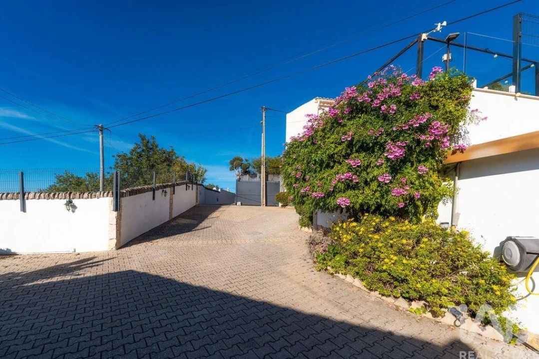 Moradia T4 para Venda em Loule (São Clemente) Foto 28