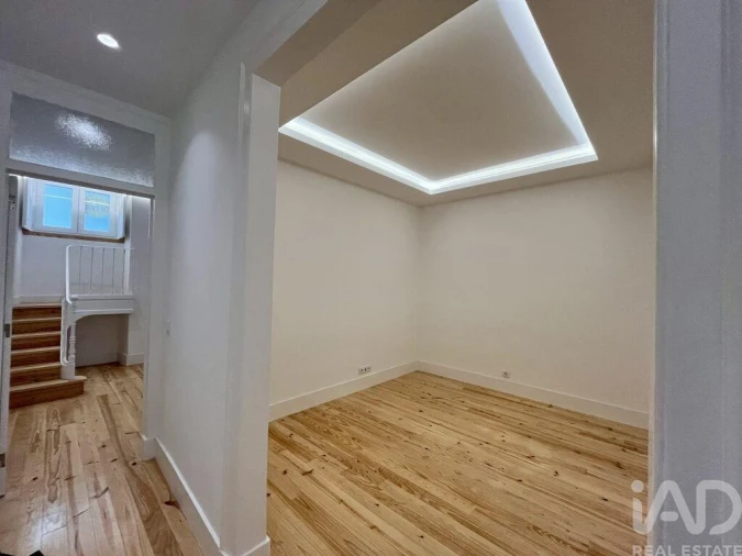 Apartamento T2 para Venda em Arroios Foto 9