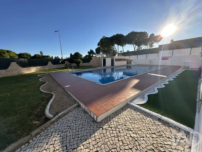 Apartamento T2 para Arrendamento em Albufeira e Olhos de Água Foto 18