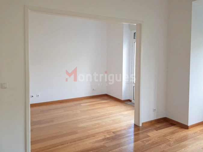 Apartamento T4 para Arrendamento em Avenidas Novas Foto 25