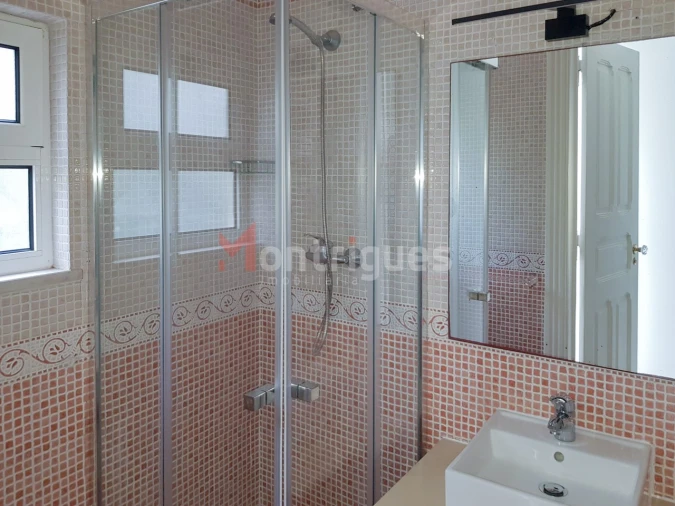 Apartamento T4 para Arrendamento em Avenidas Novas Foto 28