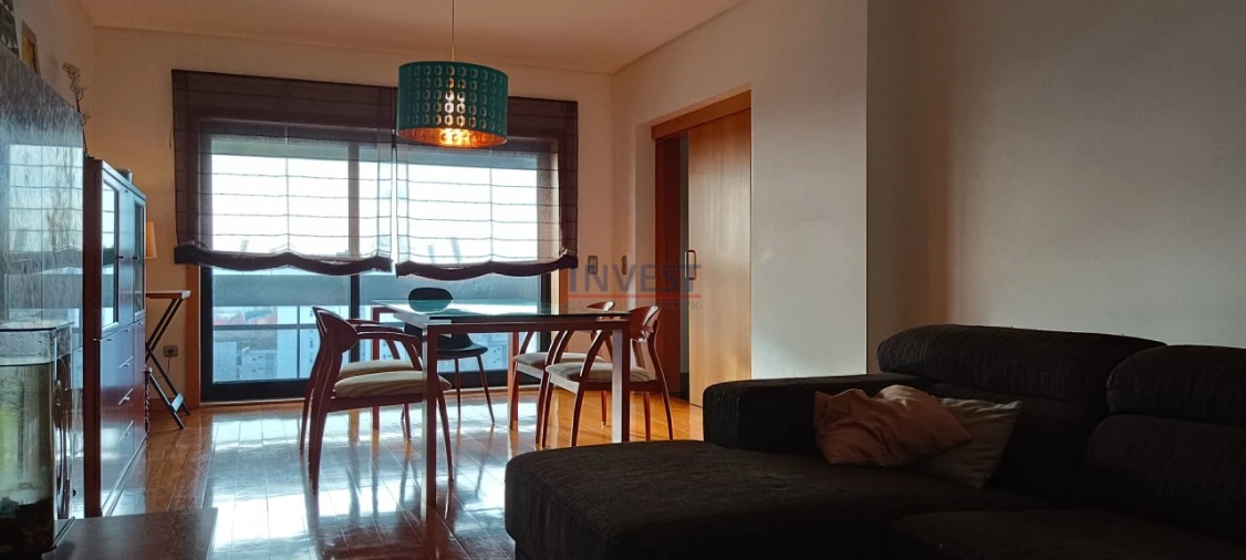 Apartamento T3 para Venda em Cidade da Maia Foto 2