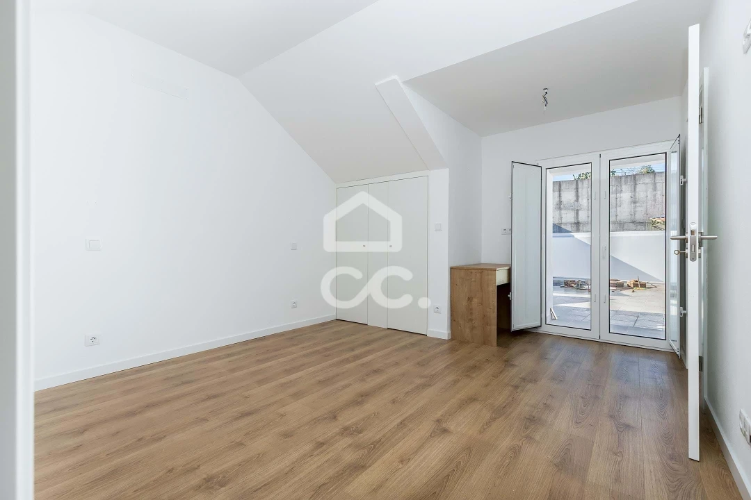 Moradia T2 para Venda em Ciborro Foto 22