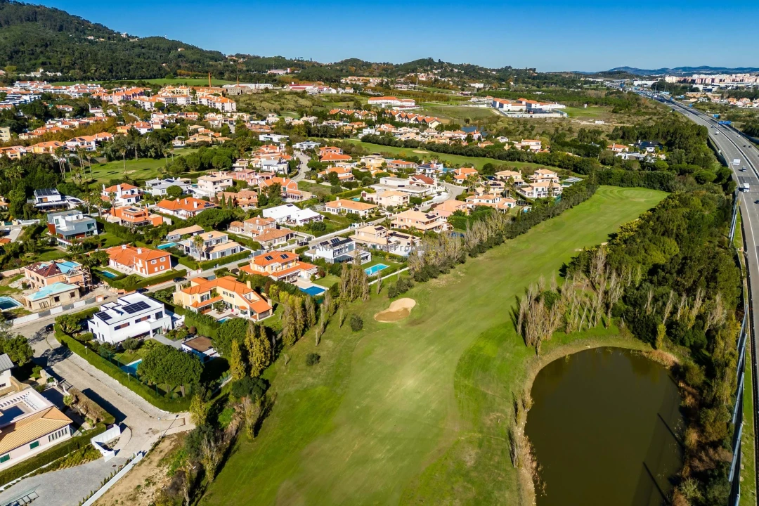 Moradia T4 para Venda em Agualva e Mira-Sintra Foto 91