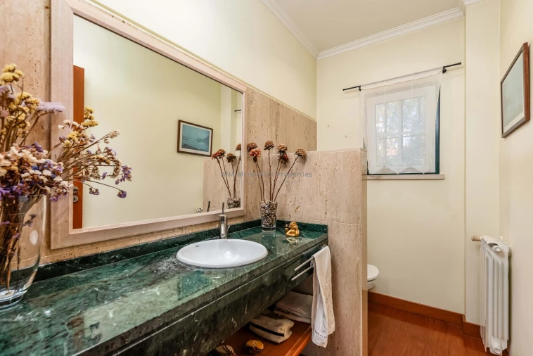 Moradia T4 para Venda em Agualva e Mira-Sintra Foto 32