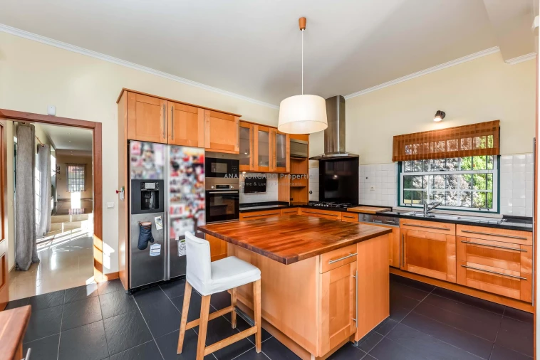 Moradia T4 para Venda em Agualva e Mira-Sintra Foto 36