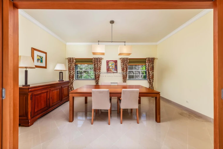 Moradia T4 para Venda em Agualva e Mira-Sintra Foto 34