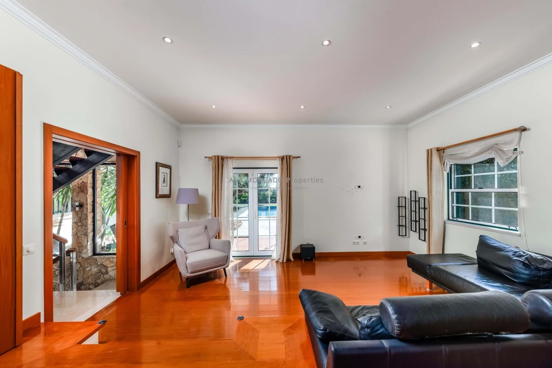 Moradia T4 para Venda em Agualva e Mira-Sintra Foto 17