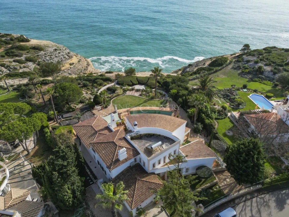 Moradia T4 para Venda em Lagoa e Carvoeiro Foto 1