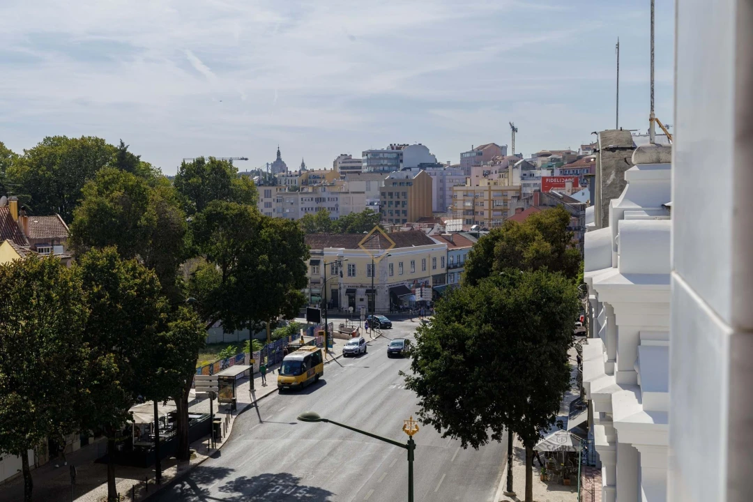 Apartamento T2 para Arrendamento em Santo António Foto 1