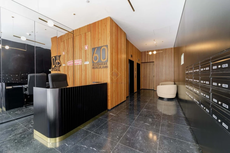 Apartamento T2 para Arrendamento em Santo António Foto 14