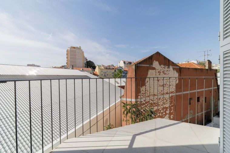 Apartamento T4 para Arrendamento em Santo António Foto 29