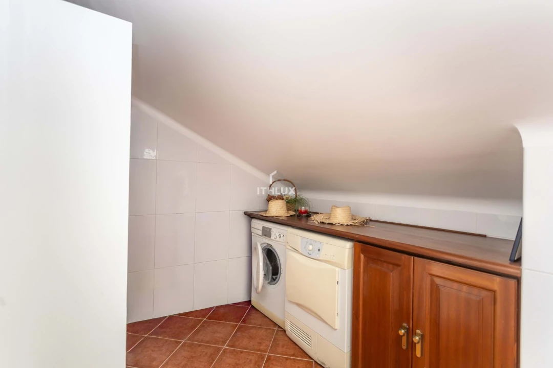 Moradia T4 para Venda em Benavente Foto 48