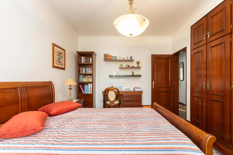 Moradia T4 para Venda em Benavente Foto 27