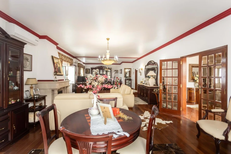 Moradia T4 para Venda em Benavente Foto 18