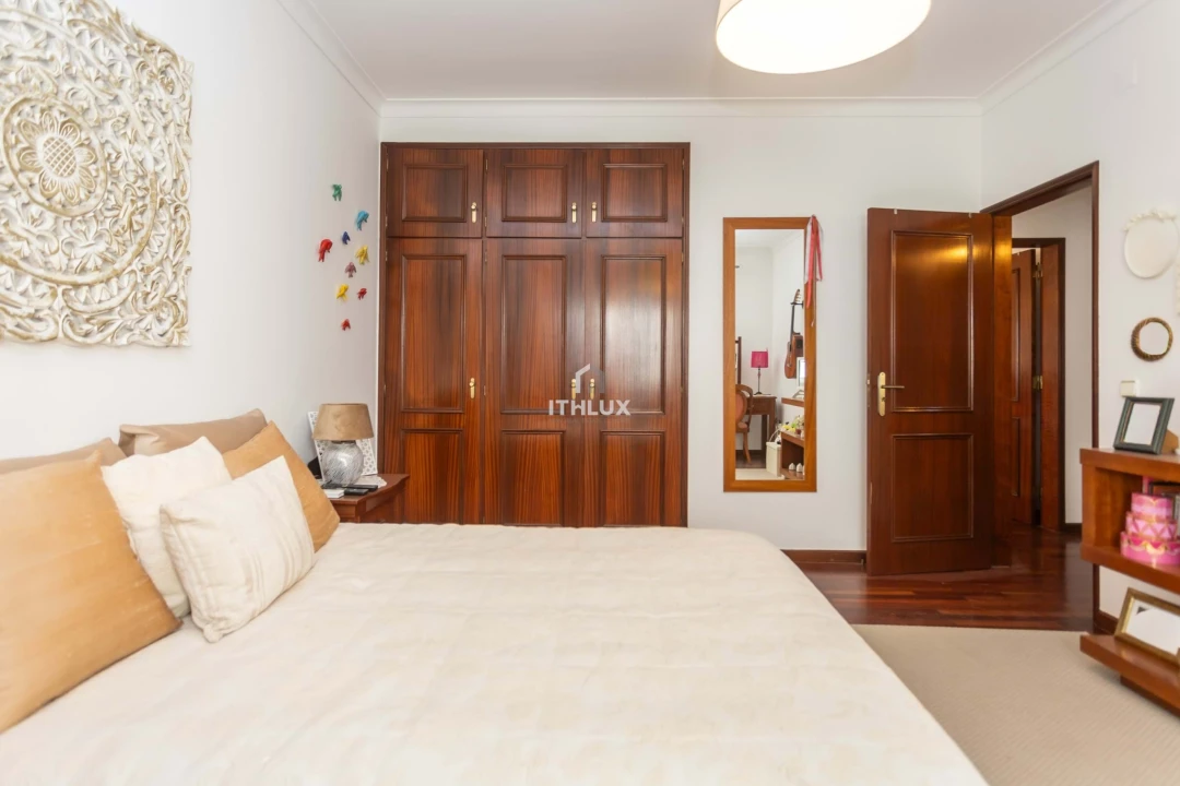 Moradia T4 para Venda em Benavente Foto 23