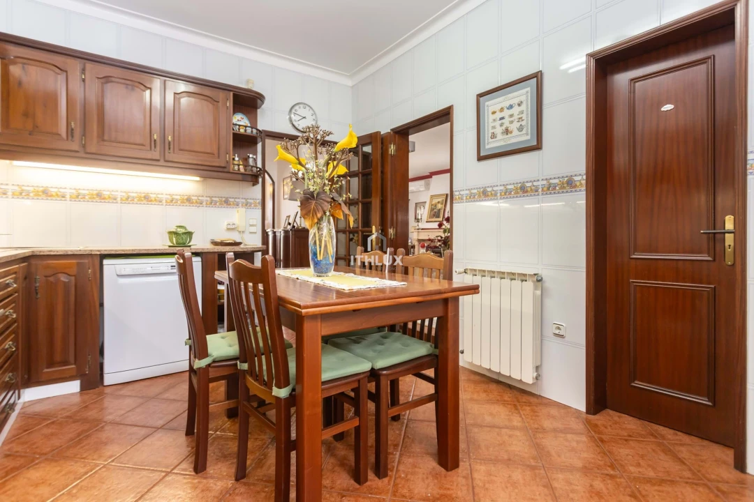 Moradia T4 para Venda em Benavente Foto 9